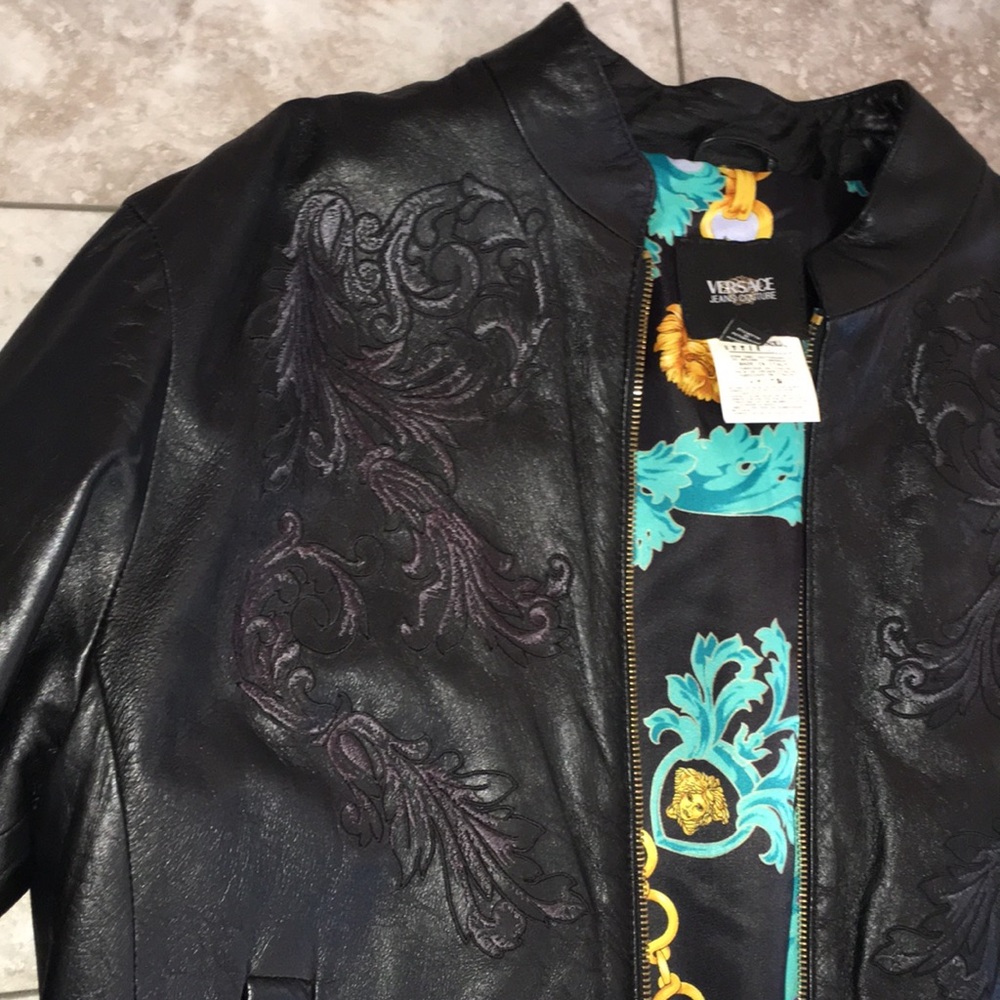VERSACE REAL LEATHER EMBROIDERED FRONT ZIP PRETTY LINING JACKET SIZE XL … - Picture 2 of 14